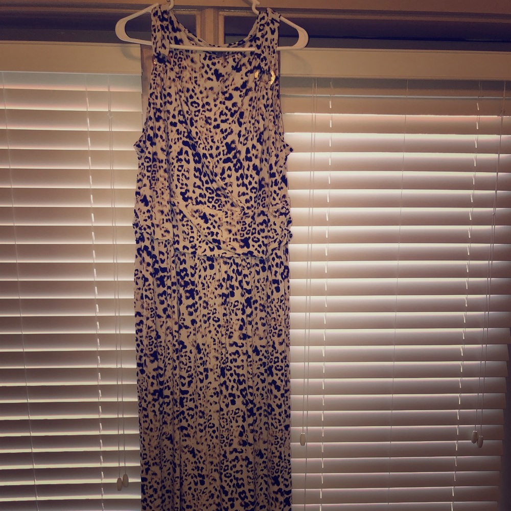 Animal print Vince Camuto maxi dress!